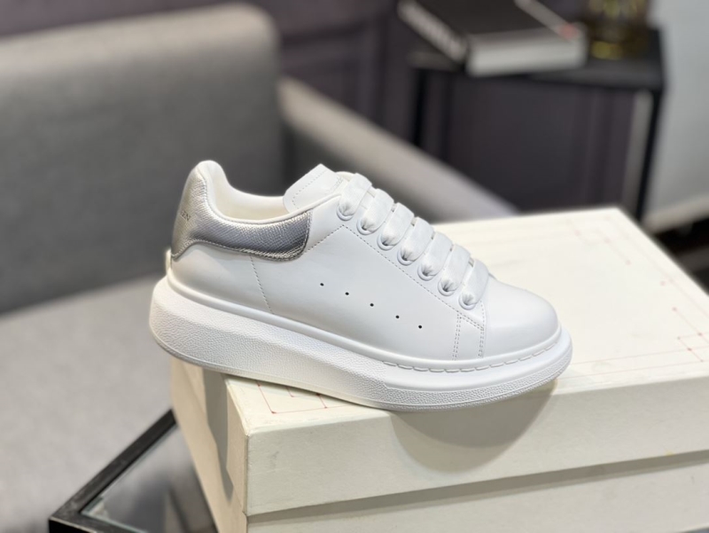 Alexander Mcqueen Casual Shoes